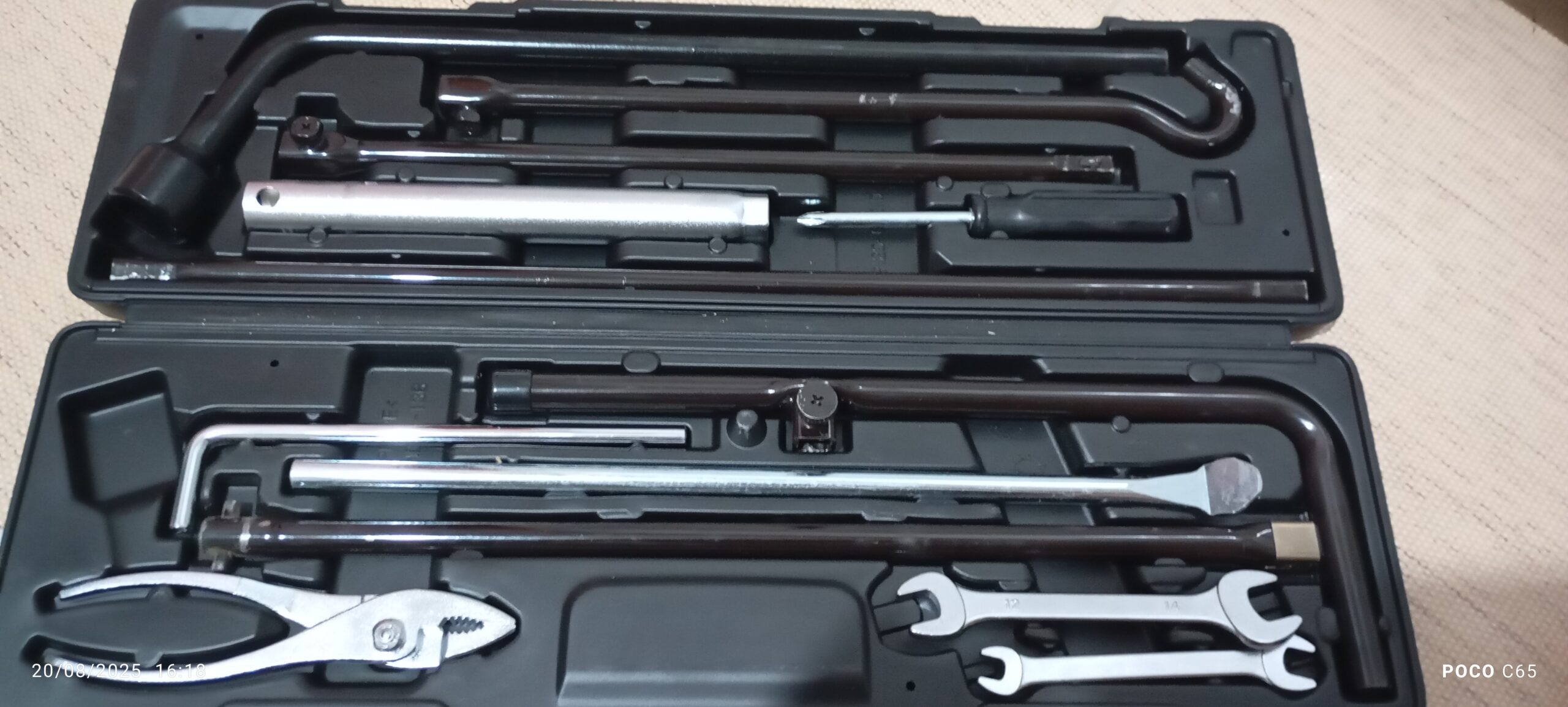 جک برندتیوتا وپک کامل جعبه ابزار پرادو همراه آچار - تصویر 4