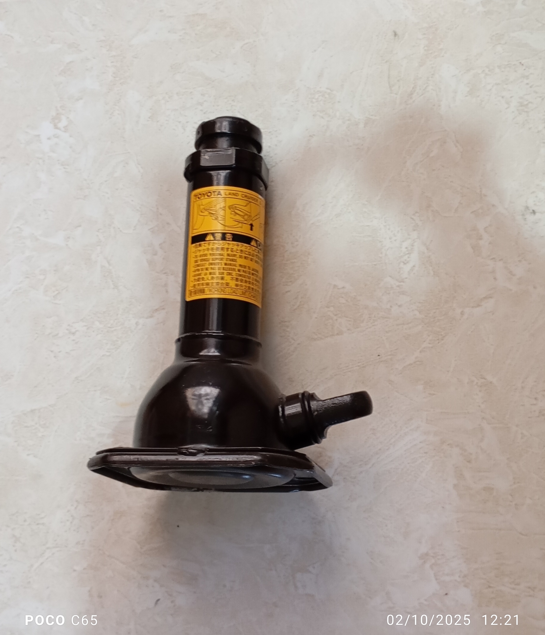 جک تیوتا همراه دسته جک مخصوص خودروهای شاسی بلند به همراه کیف آچار - تصویر 6